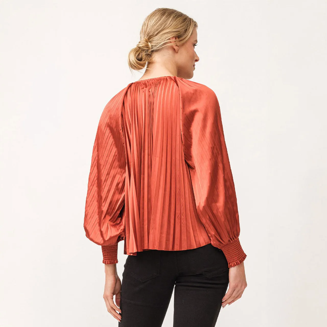 Deletta Satin top-Spice
